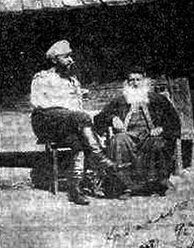 タラビッチ（右）とザハリヒ司祭（左）……らしい